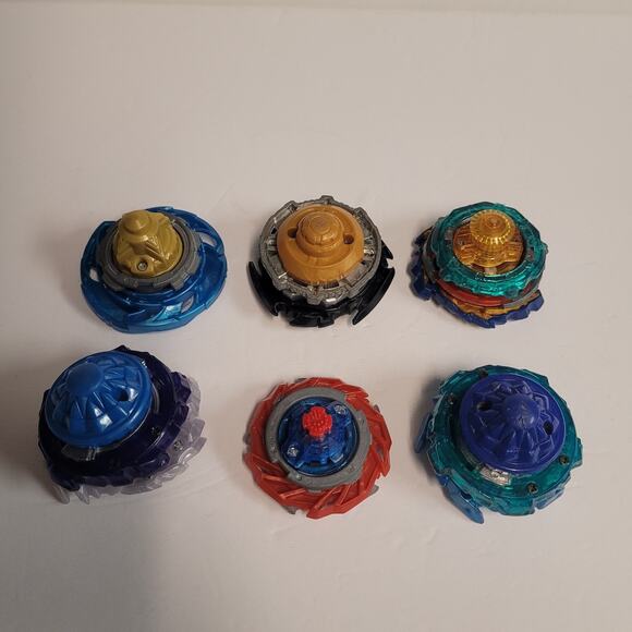 Beyblade Burst Lot Of 24 Takara Tomy Hasbro 2 Launcher Cords Plus 3 Launchers - Picture 7 of 11